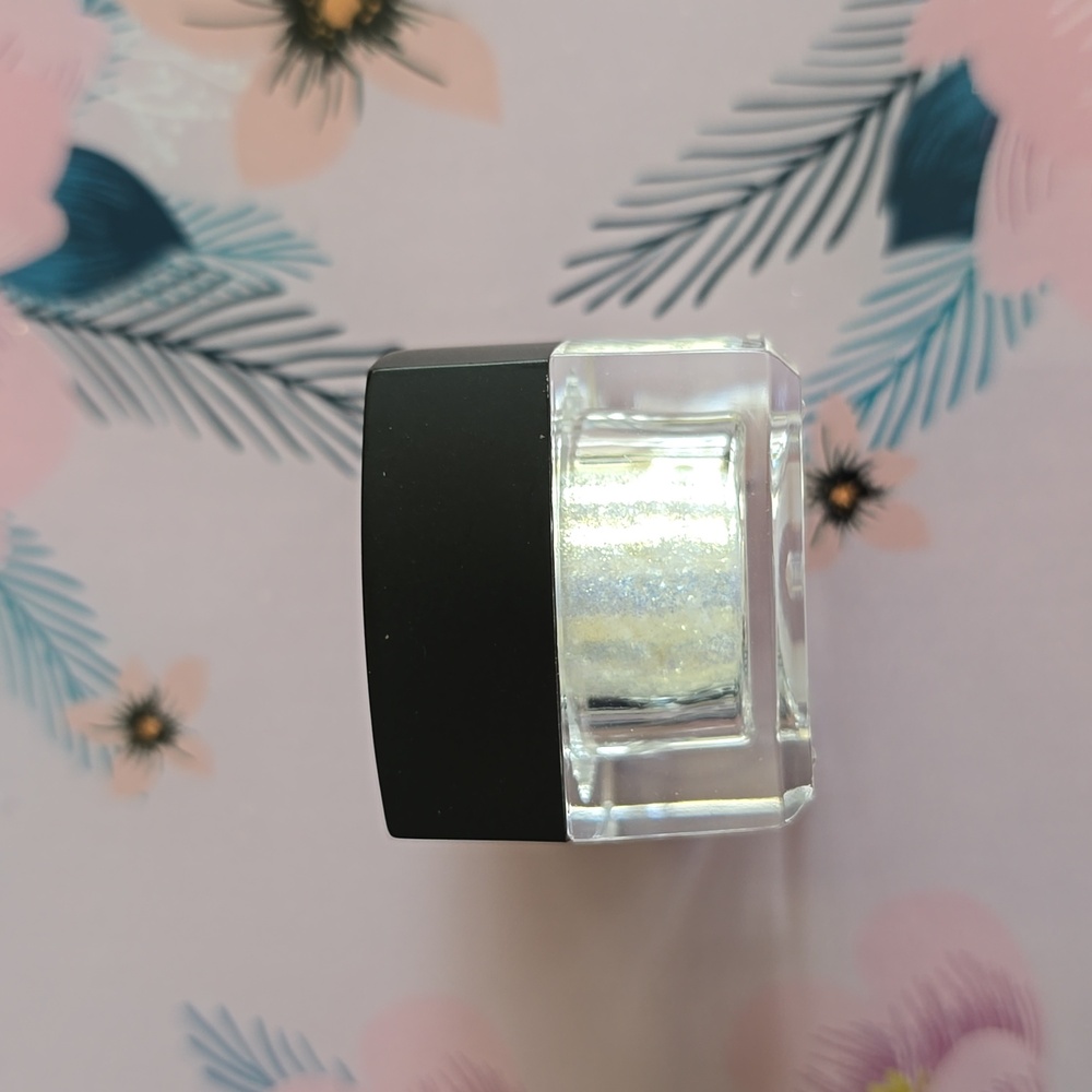 With Love Cosmetics Loose Pigment- Sherbet